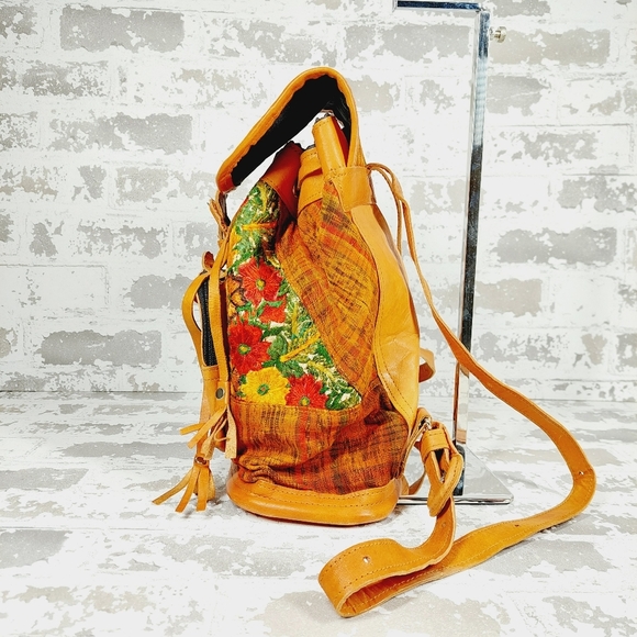 Boutique Floral Tapestry Embroidery Drawstring Backpack Leather Accents 1088 - Picture 4 of 11